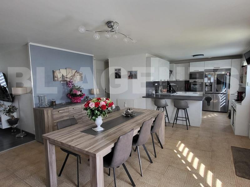 Maison traditionnelle - 130 m² - 7 pièces