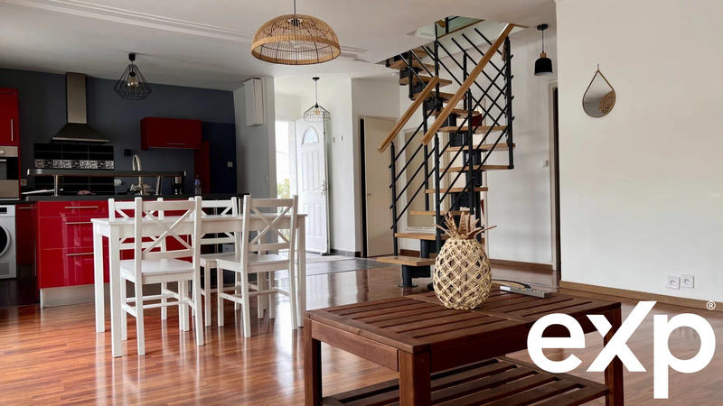 Maison - 137 m² - 6 pièces