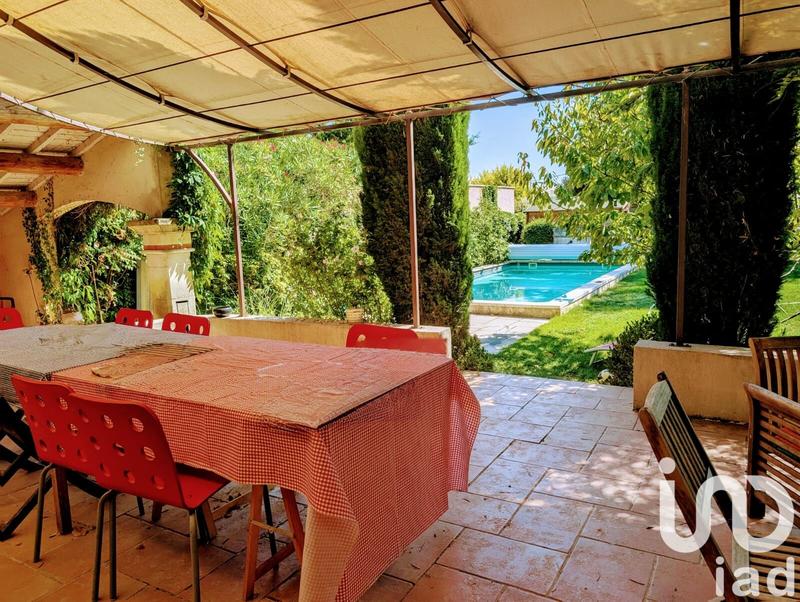 Maison - 180 m² - 9 pièces