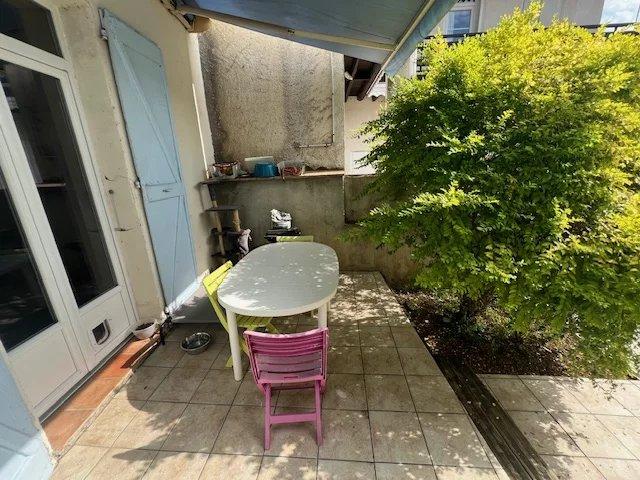 Immeuble - 274 m² - 8 pièces