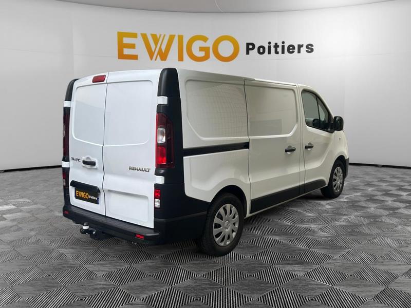 Renault Trafic 2.0 Dci 145 L1h1 Grand Confort Edc avec Attelage