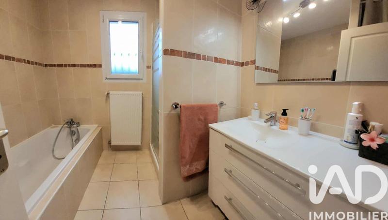 Maison - 168 m² - 7 pièces