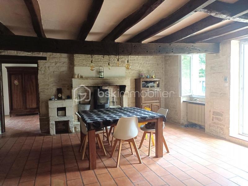 Maison en pierre - 224 m² - 8 pièces