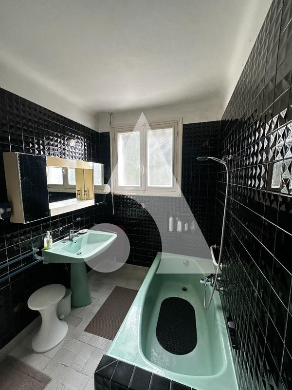 Maison - 147 m² - 5 pièces