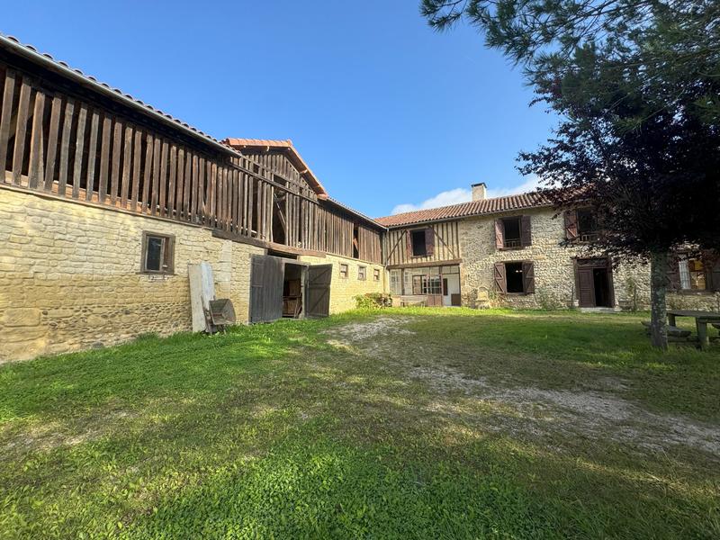 Maison ancienne - 185 m² - 5 pièces