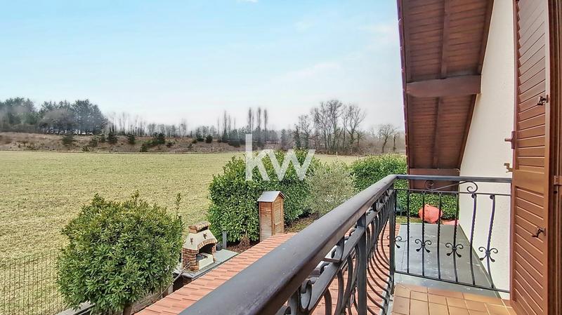 Maison jumelée - 180 m² - 5 pièces