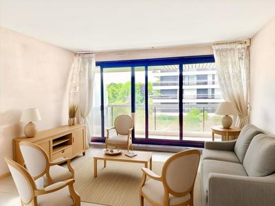 Appartement - 98 m² - 4 pièces