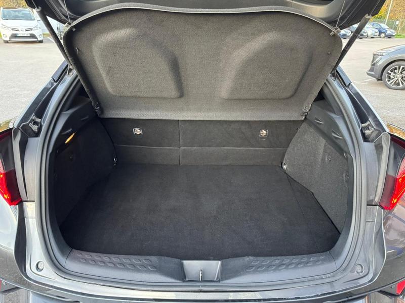 Toyota c-Hr 2.0 Hybrid - Bv E-Cvt 2020 Graphic