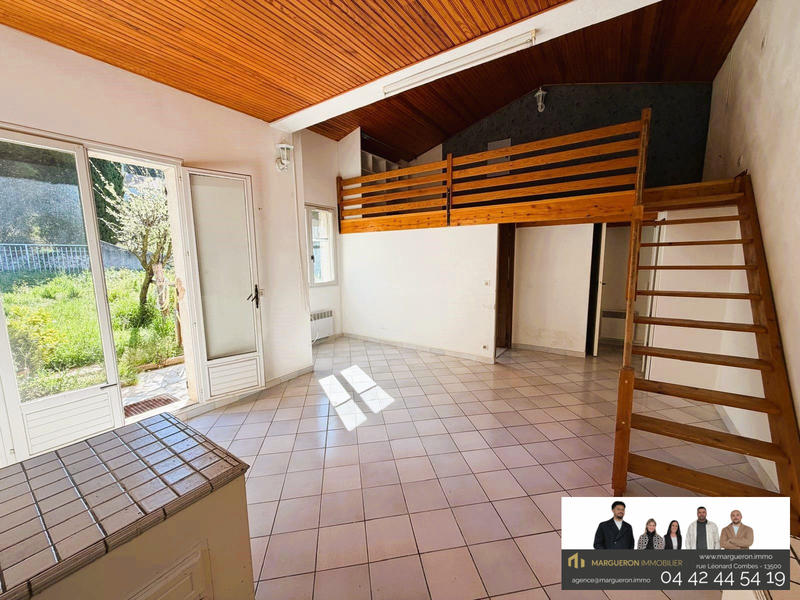 Maison - 210 m² - 7 pièces