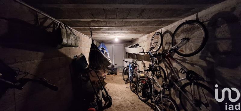 Maison - 198 m² - 9 pièces