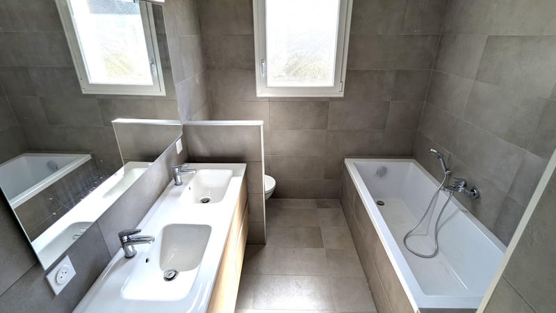 Maison - 94 m² - 4 pièces