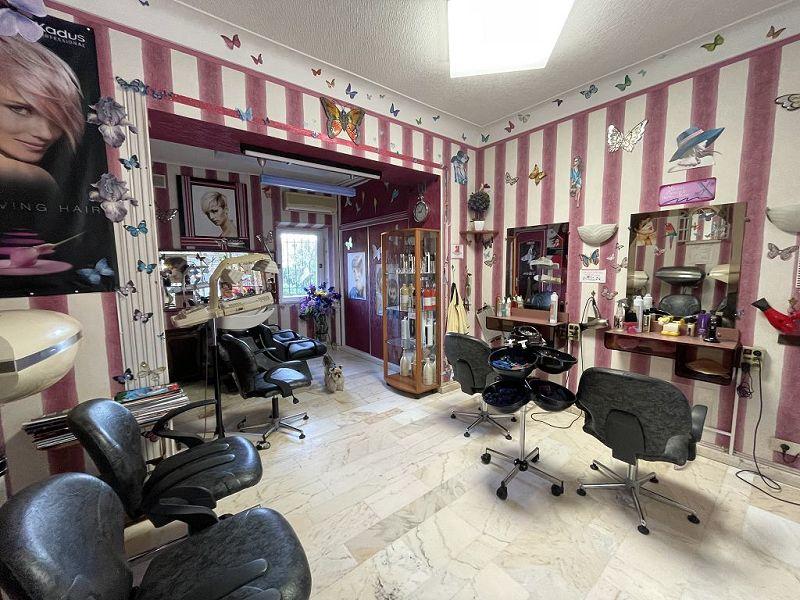 Fonds de commerce - Local commercial - 71 m²