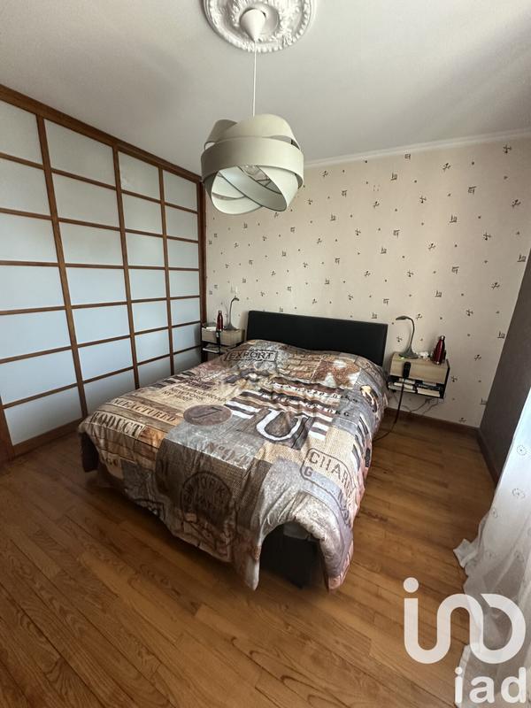 Maison - 180 m² - 8 pièces