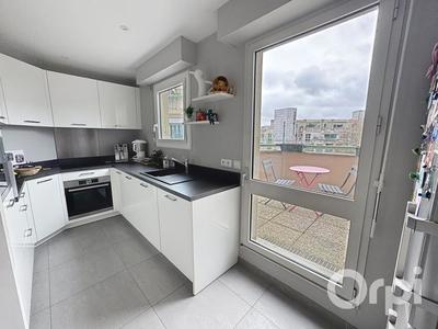 Appartement - 105 m² - 4 pièces