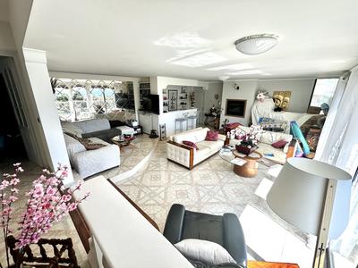 Maison - 185 m² - 5 pièces