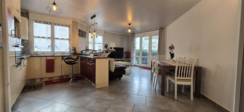 Appartement - 100 m² - 4 pièces