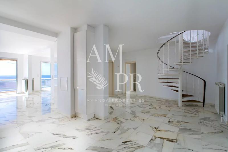 Villa sur toit - 165 m² - 4 pièces