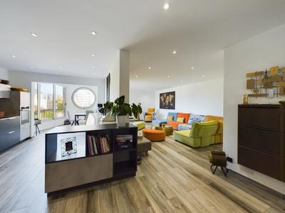 Appartement - 124 m² - 4 pièces