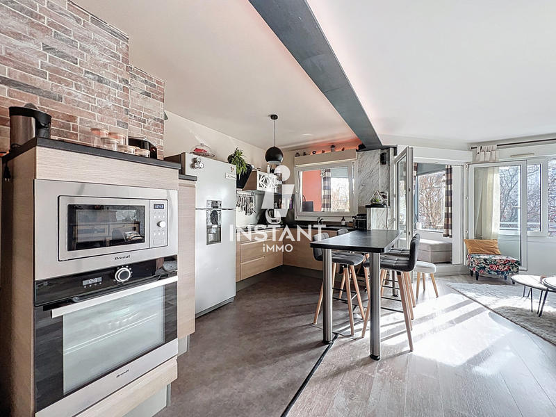 Appartement - 75 m² - 3 pièces