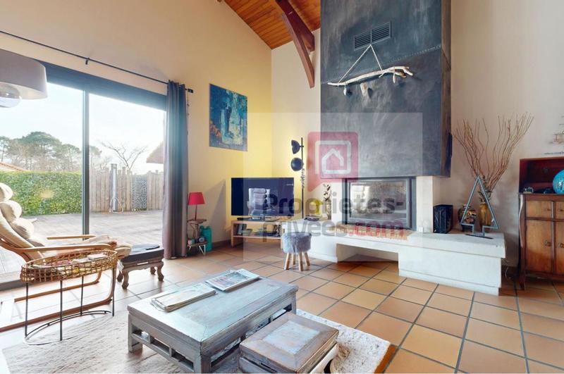 Maison - 185 m² - 5 pièces