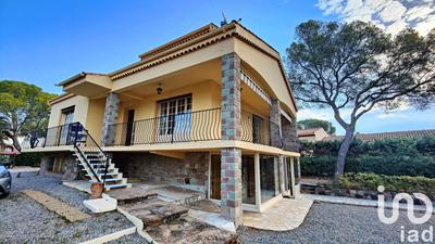 Maison - 200 m² - 7 pièces