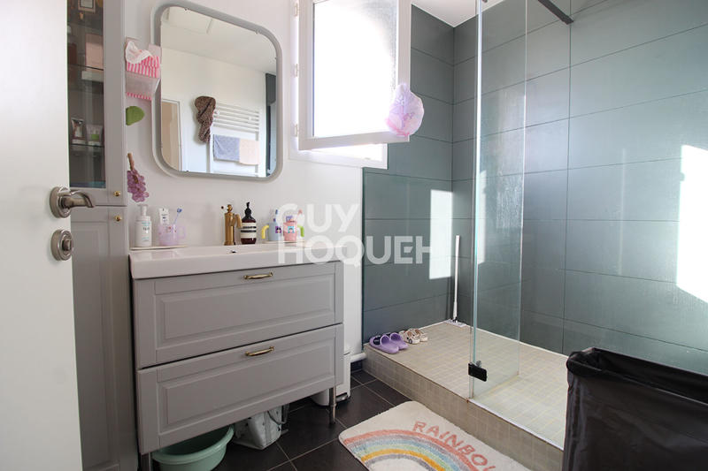 Maison - 81 m² - 5 pièces