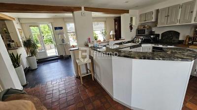 Propriété - 260 m² - 5 pièces