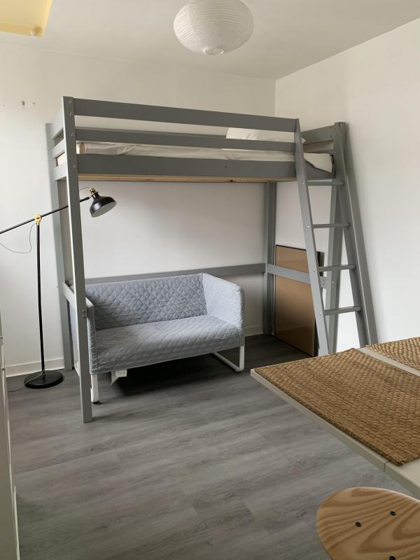 Studio - 12 m² - 1 pièce