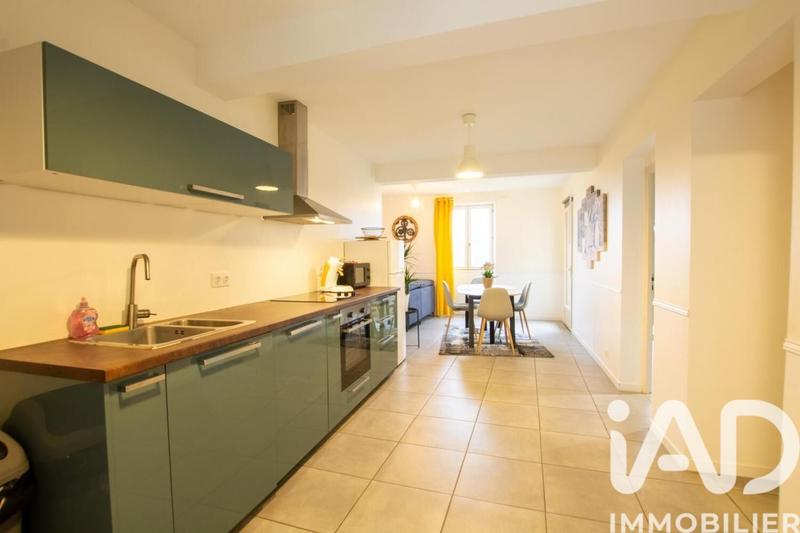 Maison - 265 m² - 13 pièces