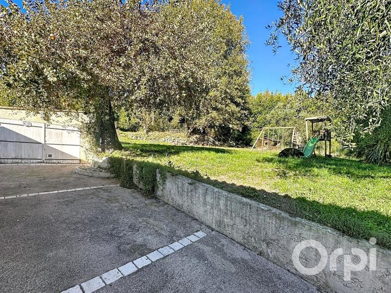 Maison - 122 m² - 4 pièces