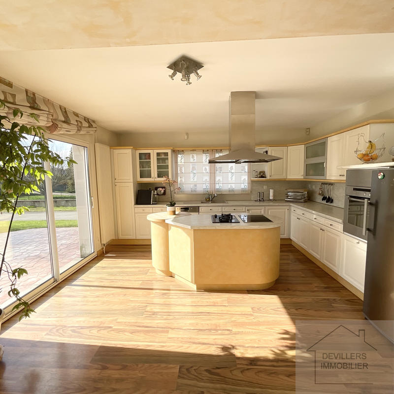 Maison - 197 m² - 4 pièces