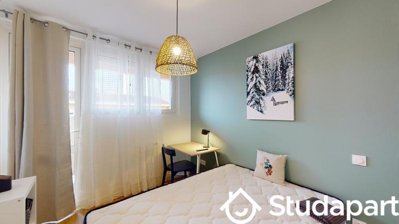 Chambre - 10 m² - 1 pièce