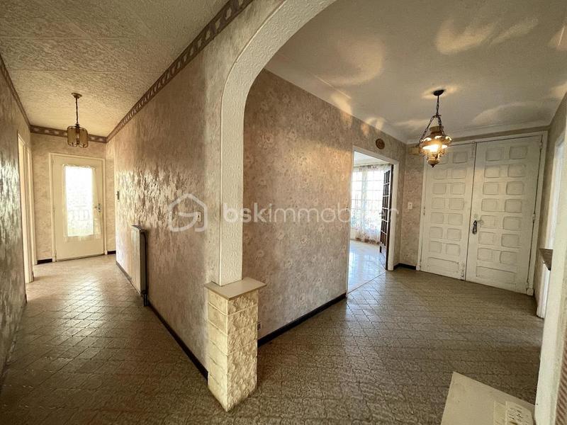 Maison - 140 m² - 5 pièces