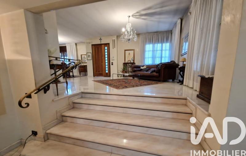 Maison - 170 m² - 7 pièces