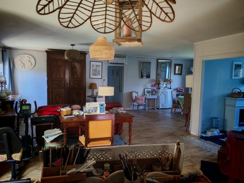 Maison - 215 m² - 7 pièces