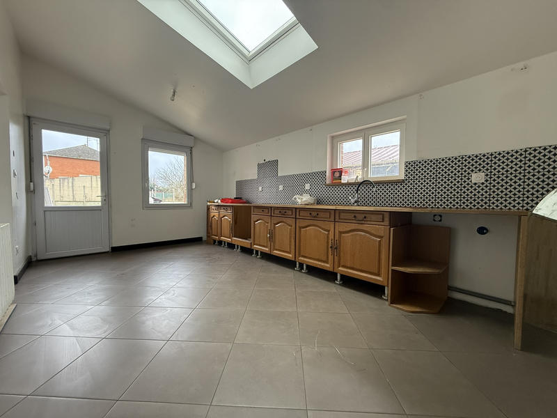 Maison - 90 m² - 5 pièces