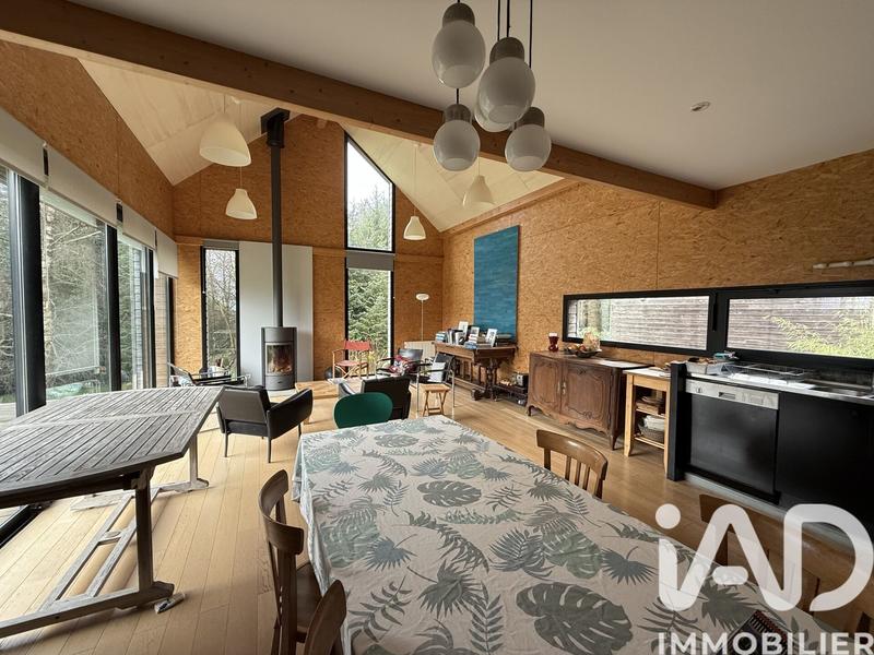 Maison de maîtres - 203 m² - 11 pièces