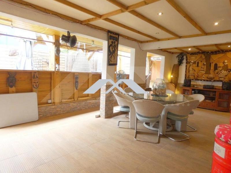 Propriété - 147 m² - 7 pièces