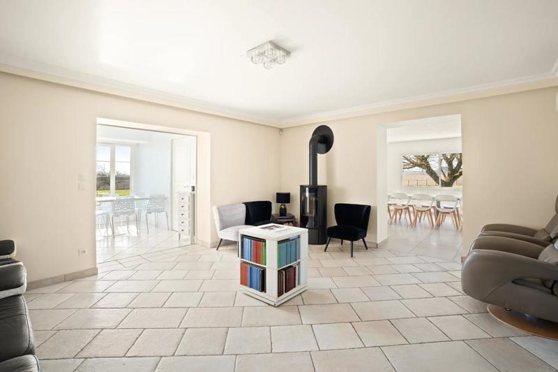 Maison - 450 m² - 14 pièces