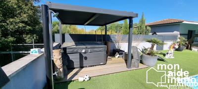 Maison contemporaine - 392 m² - 9 pièces