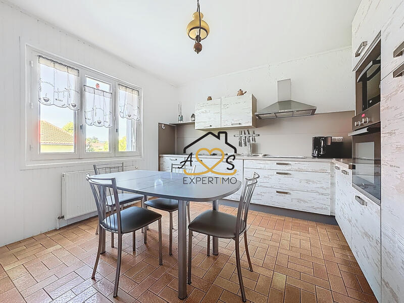 Maison - 167 m² - 7 pièces