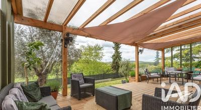 Maison - 170 m² - 8 pièces