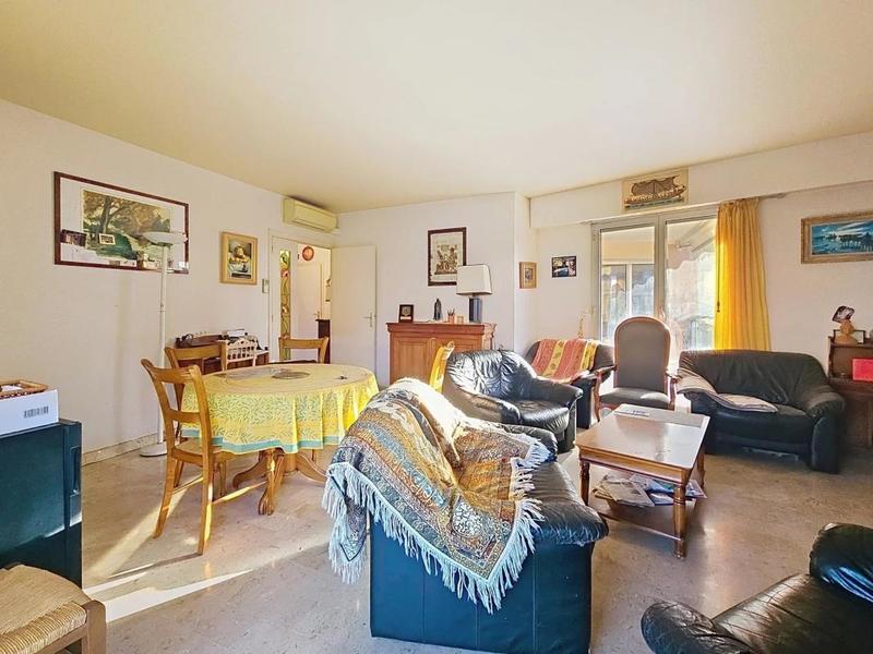 Appartement - 110 m² - 5 pièces