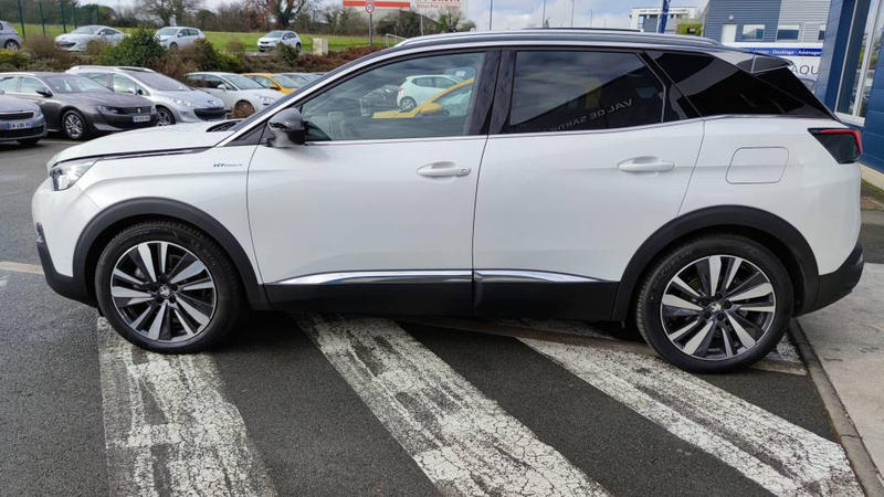 Peugeot 3008 II Hybrid4 300 e-Eat8 Gt