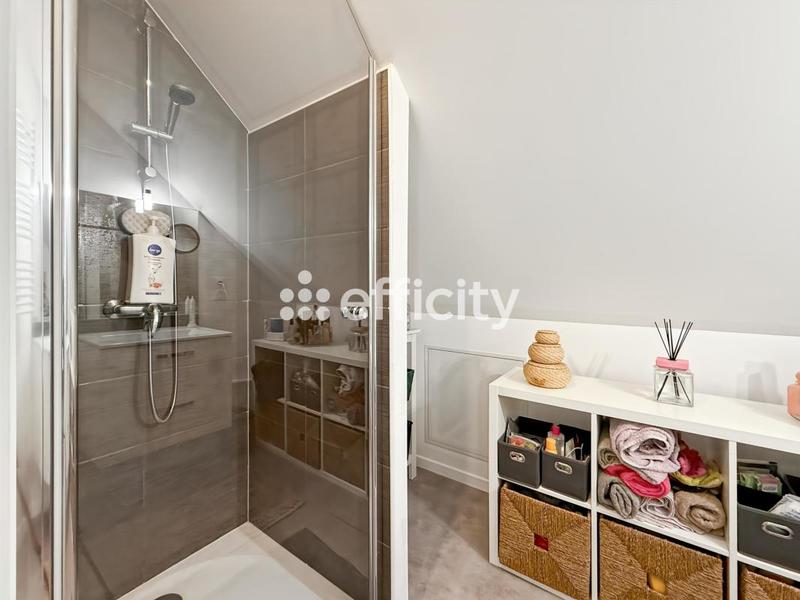 Pavillon - 133 m² - 6 pièces