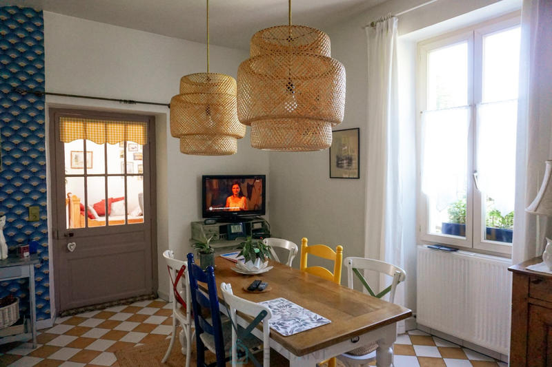 Maison - 220 m² - 8 pièces