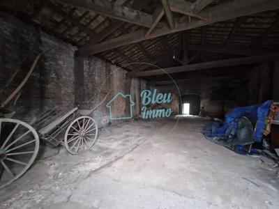 Grange - 526 m² - 6 pièces