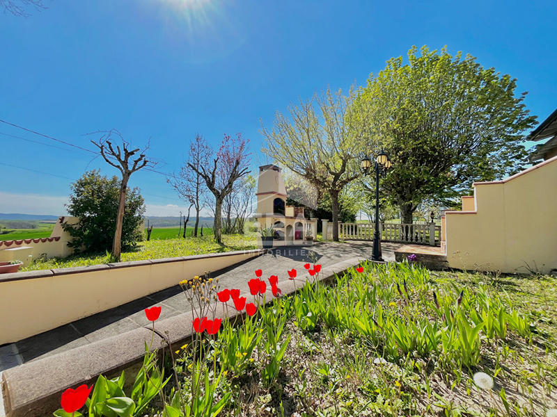 Maison - 198 m² - 6 pièces