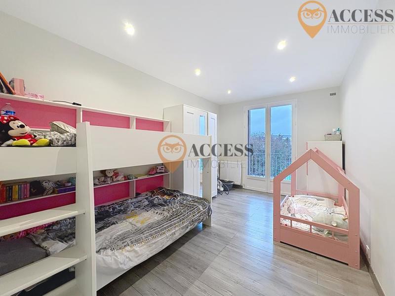 Pavillon - 96 m² - 5 pièces