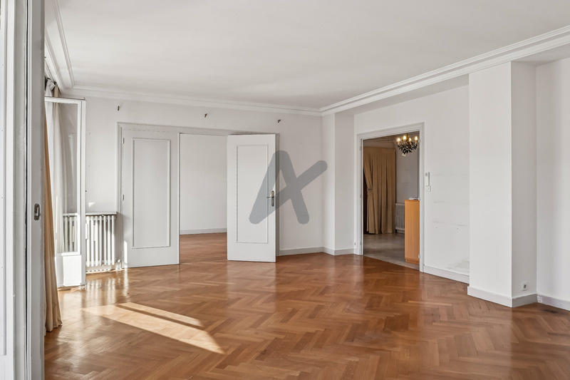 Appartement - 135 m² - 5 pièces